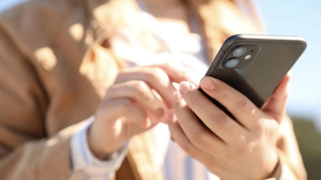 The Psychology of Spending in a Digital Age screenshot 15